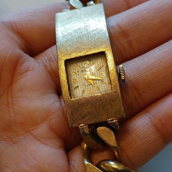 Vtg Baron 17 Jewels Gold Tone Rectangular Dial Stainless Chained Bracelet Watch - Picture 3 of 12